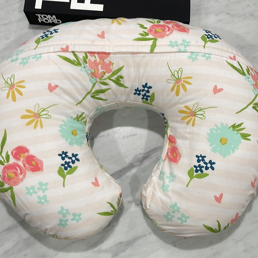 Feeding Pillow View 4